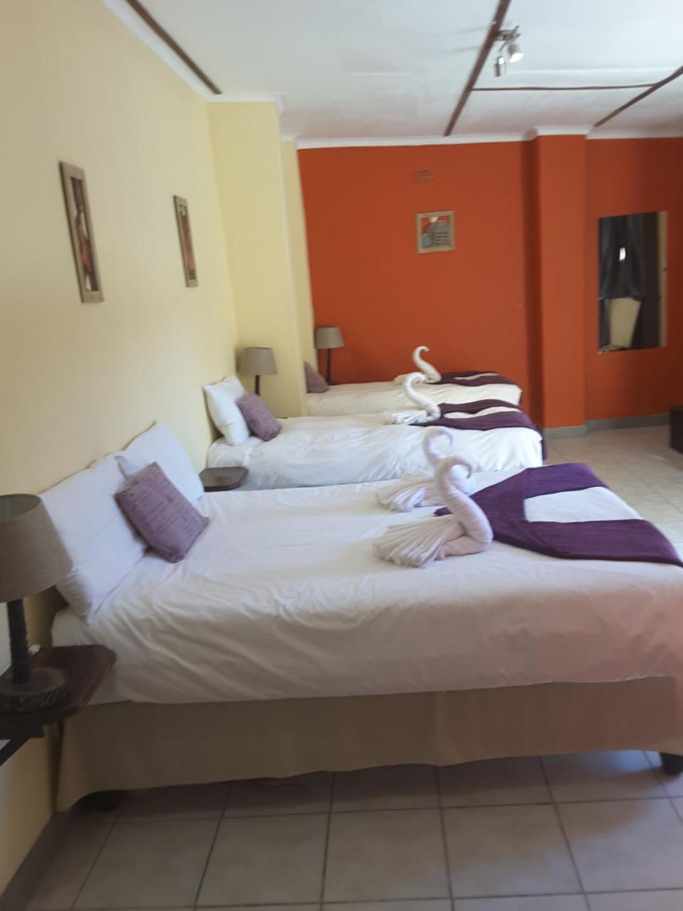 Melissa'S Guest House Kamanjab Dış mekan fotoğraf